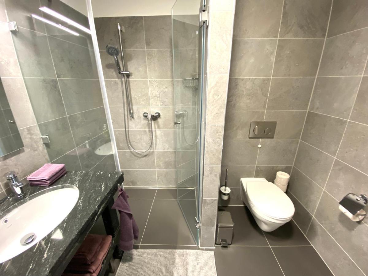 Lilie Appartement In Heviz Mit Tiefgarage, New And Modern Экстерьер фото