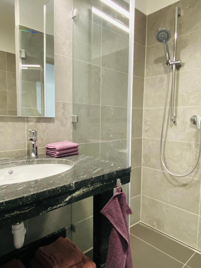 Lilie Appartement In Heviz Mit Tiefgarage, New And Modern Экстерьер фото