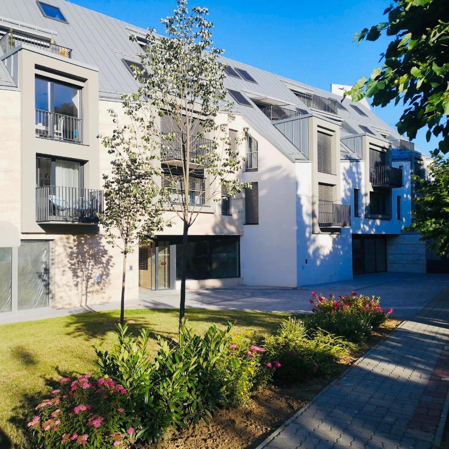 Lilie Appartement In Heviz Mit Tiefgarage, New And Modern Экстерьер фото