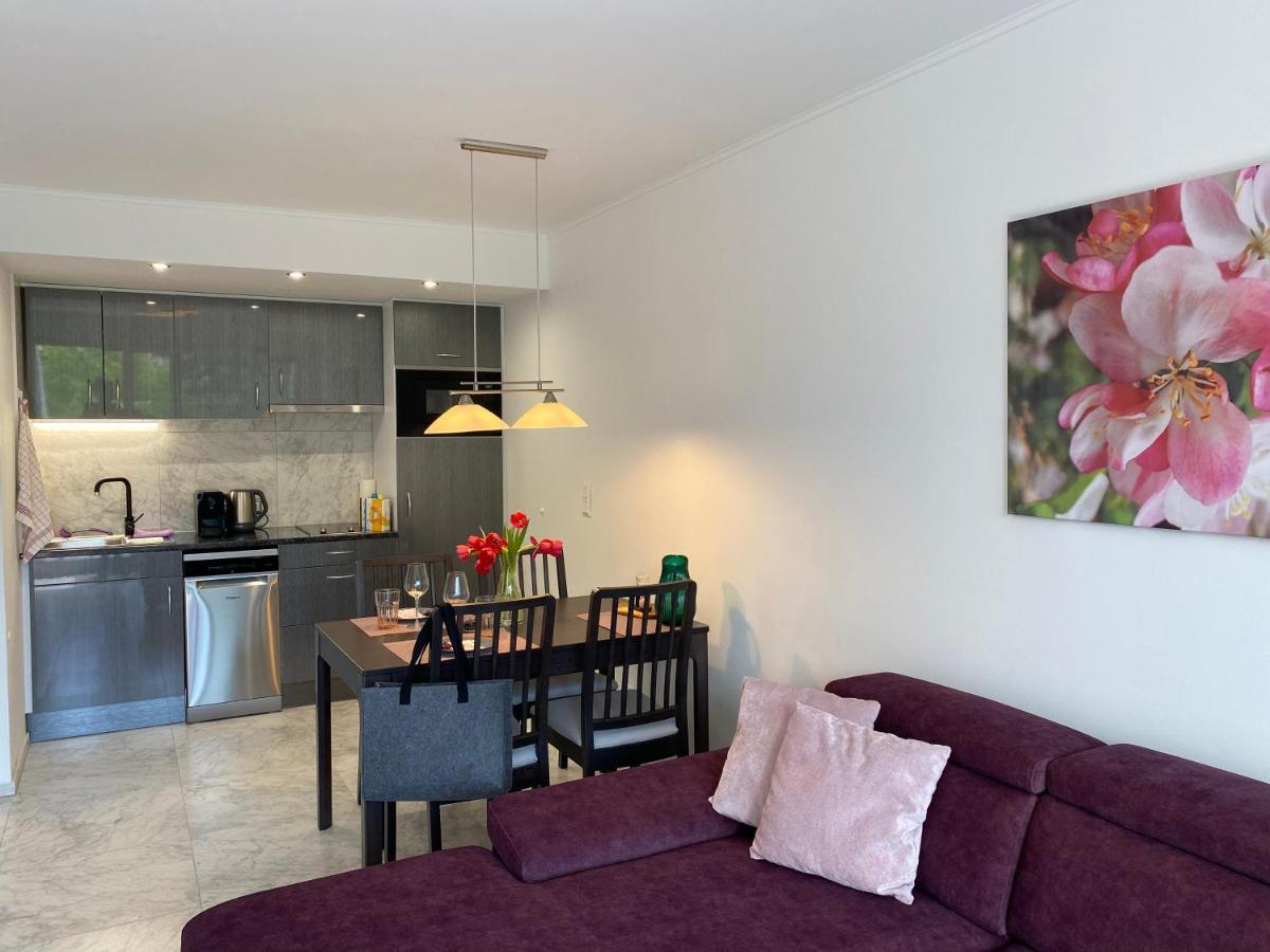 Lilie Appartement In Heviz Mit Tiefgarage, New And Modern Экстерьер фото